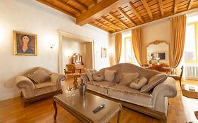 Pantheon Suites In Rome